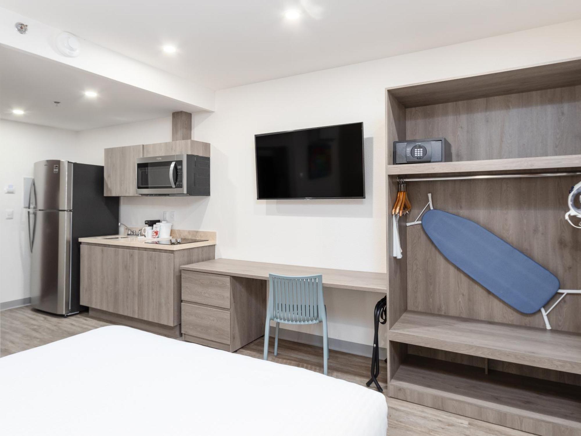 Hotel Mesaluna Short & Long Stay Ciudad Juarez Ngoại thất bức ảnh